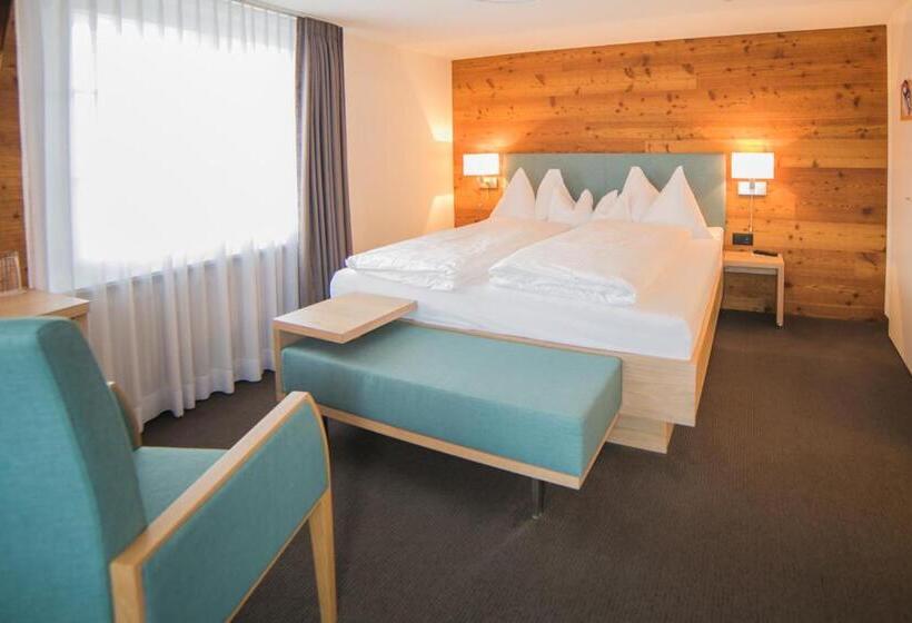 غرفة قياسية مزوَّدة بشُرفة, Friedheim