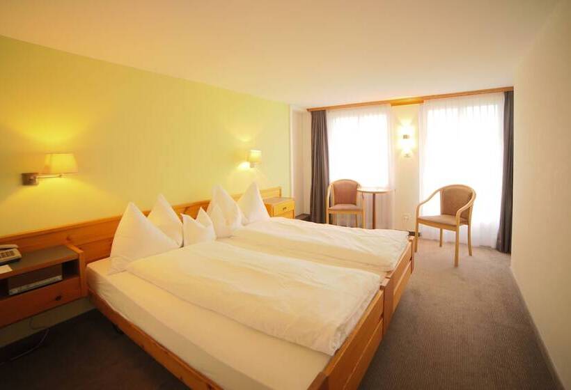 غرفة قياسية, Friedheim