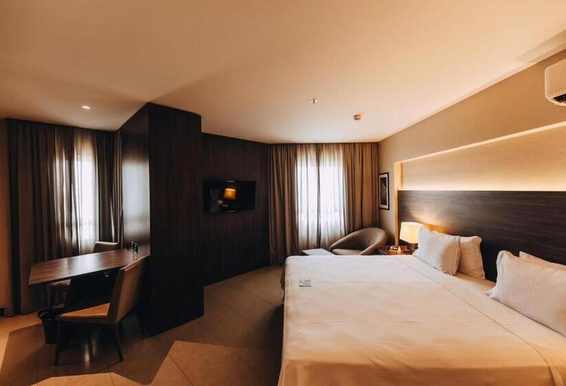 غرفة قياسية مطلّة علي البحر, Golden Tulip Natal Ponta Negra