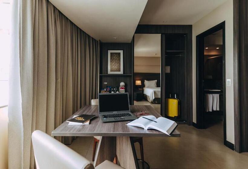 غرفة ديلوكس مطلّة علي البحر, Golden Tulip Natal Ponta Negra