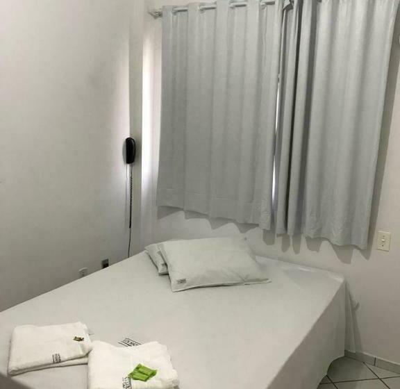 غرفة قياسية, Los Angeles