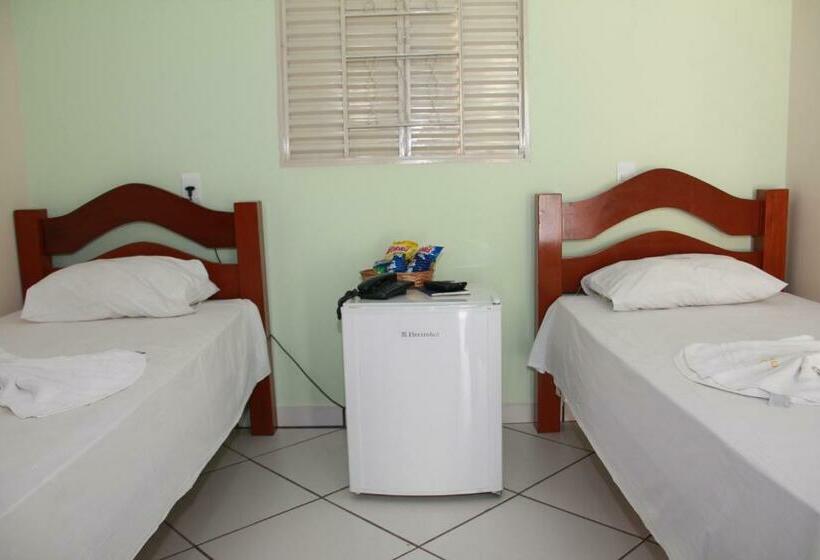 غرفة قياسية, Los Angeles