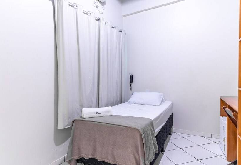 غرفة قياسية فردية, Los Angeles