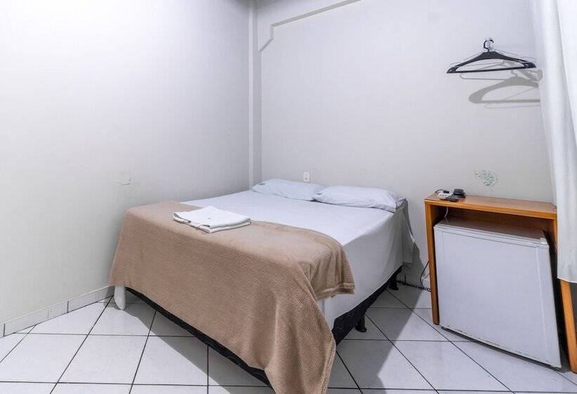 غرفة قياسية, Los Angeles