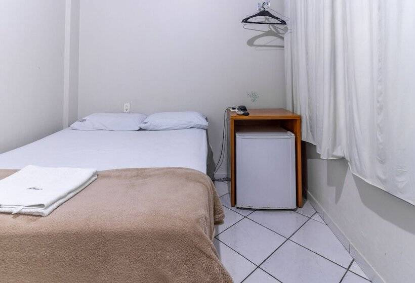 غرفة قياسية, Los Angeles