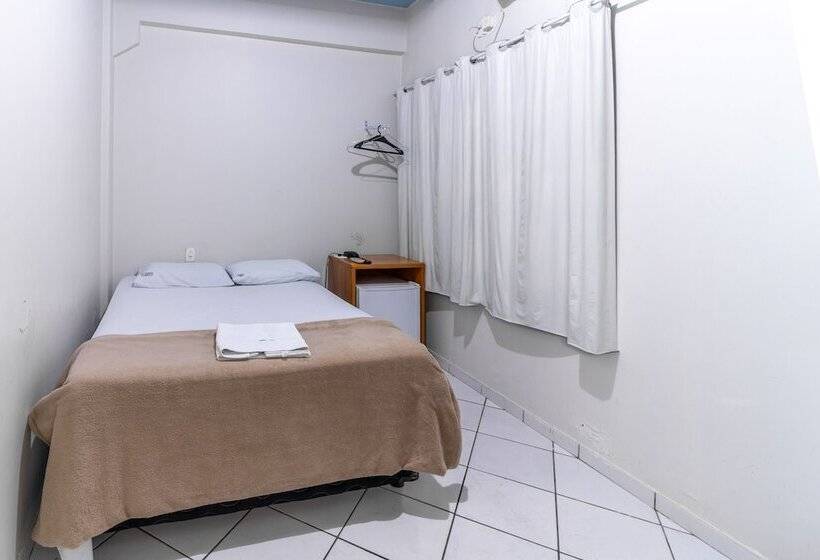 غرفة قياسية, Los Angeles