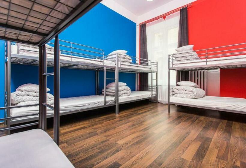 共用房间的床, One World Hostel Kraków