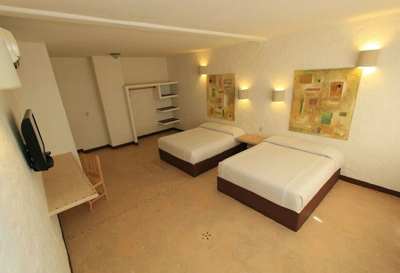 غرفه قياسيه سريرين مزدوجين, Plaza Tangolunda