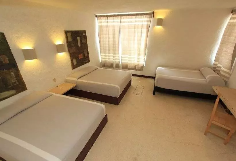 اتاق راحتی سه تخته, Plaza Tangolunda
