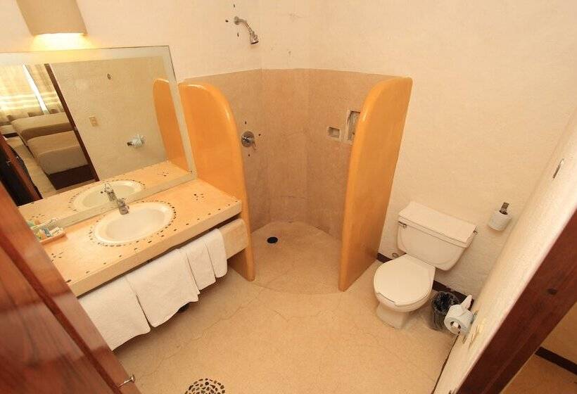 Трехместный Номер Комфорт, Plaza Tangolunda