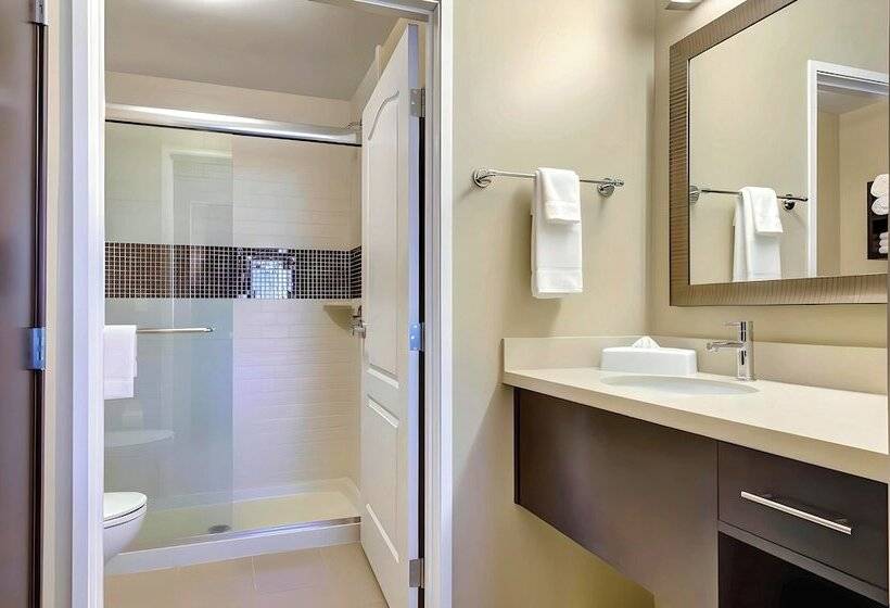 إستوديو قياسى, Staybridge Suites Marquette, An Ihg