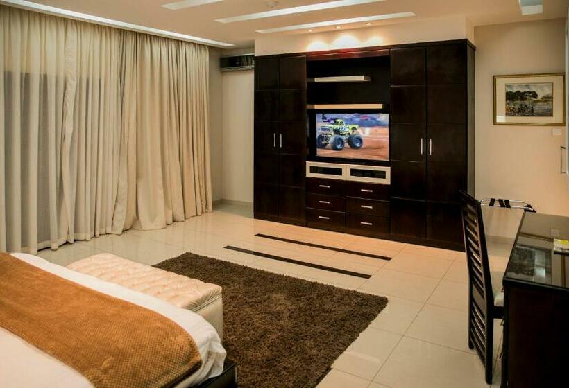 سوییت اجرایی, Twangale Resort & Spa