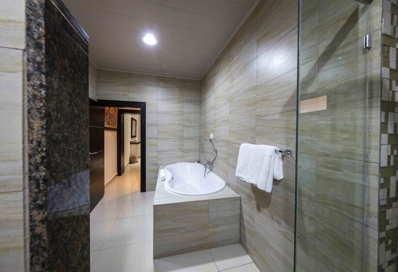 سوییت اجرایی, Twangale Resort & Spa