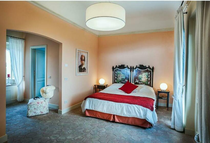 سوییت جونیور با چشم‌انداز دریا, Wine Resort Villagrande