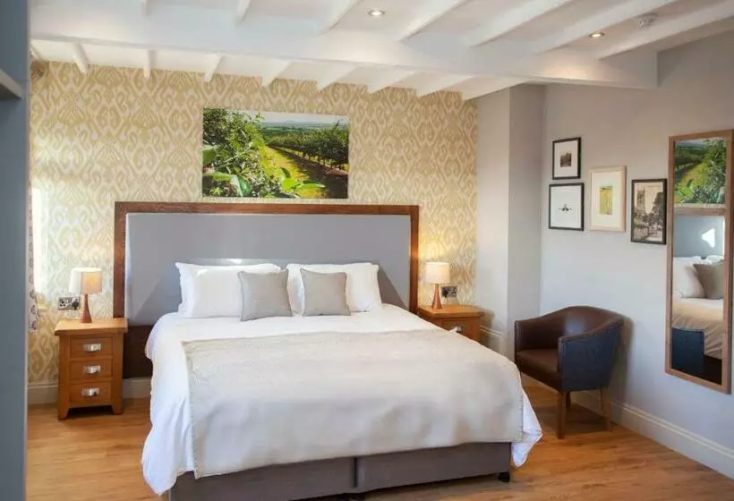 スーペリアールーム, The Woodborough Inn