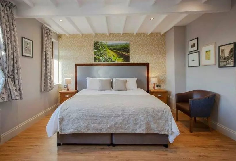 スーペリアールーム, The Woodborough Inn