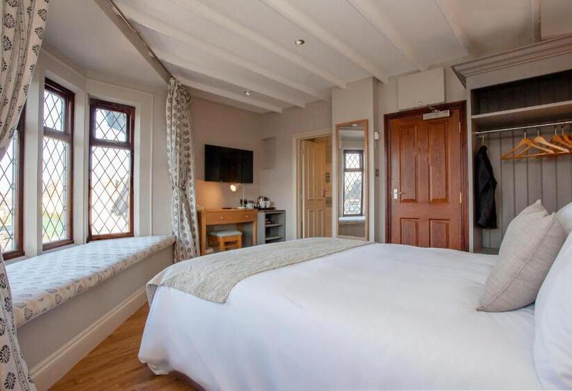 غرفة قياسية, The Woodborough Inn