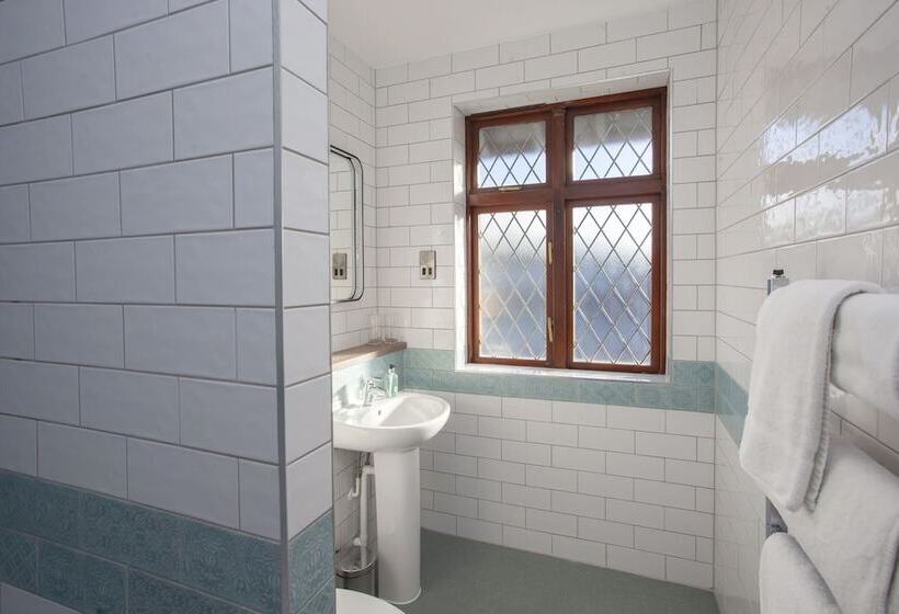 غرفة سوبيريور, The Woodborough Inn