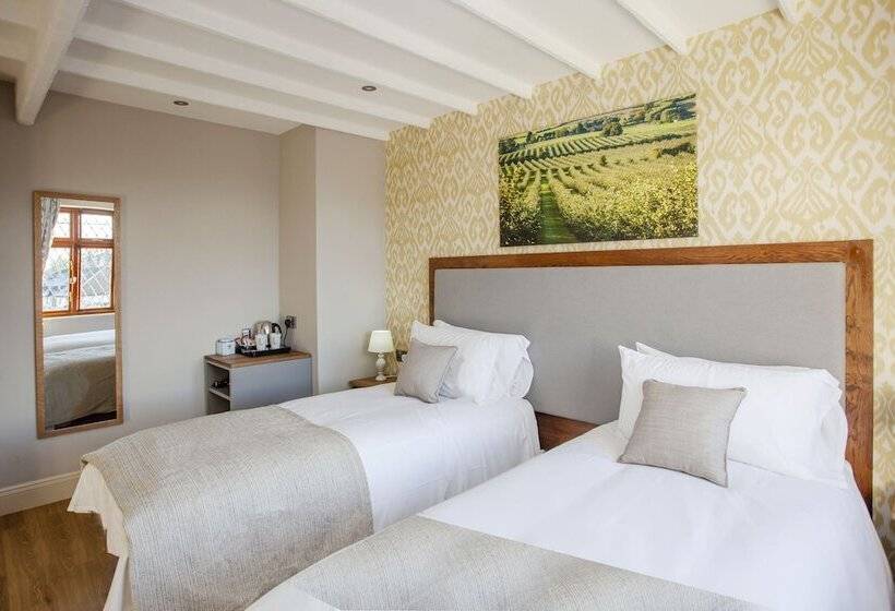 غرفة قياسية, The Woodborough Inn