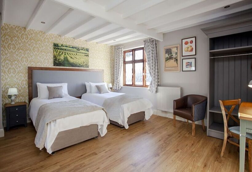 غرفة قياسية, The Woodborough Inn