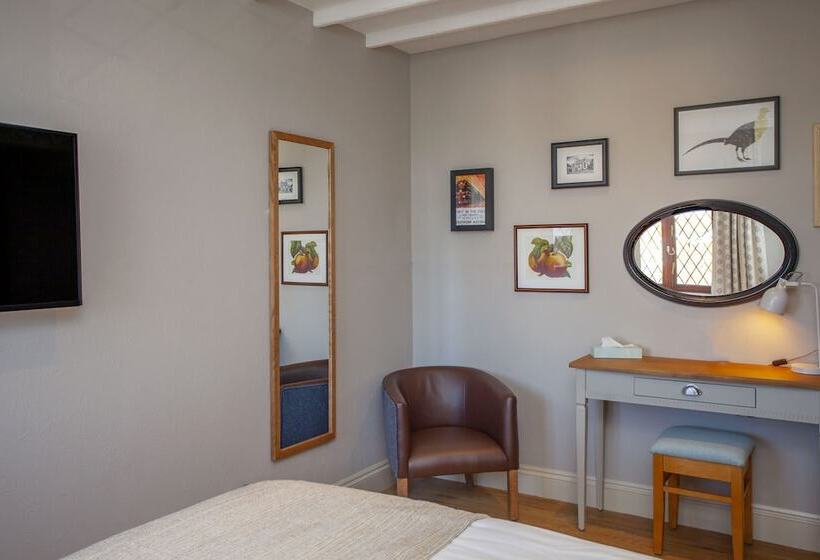 غرفة قياسية, The Woodborough Inn