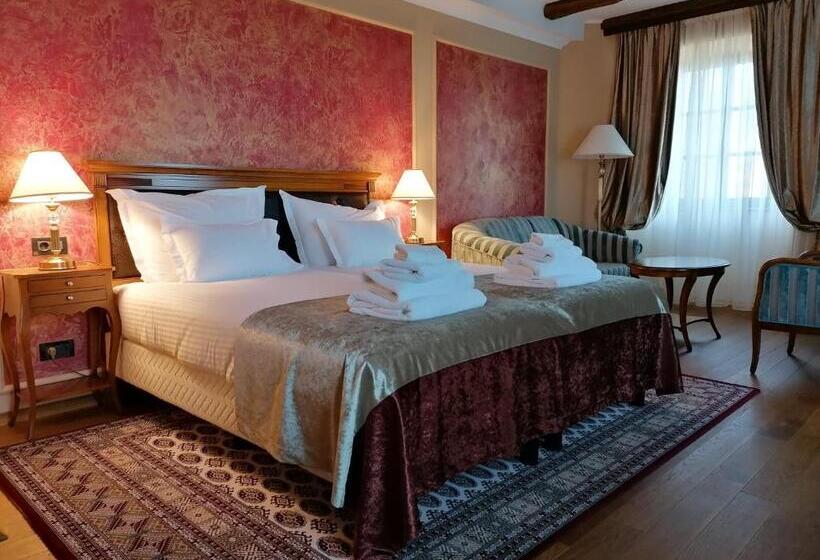 디럭스 룸 킹사이즈 침대, Dvorac Jurjevec