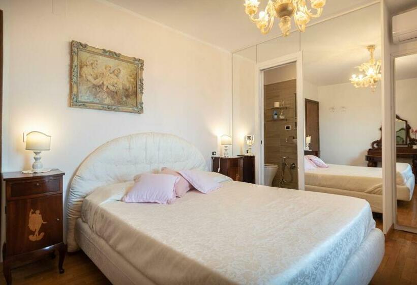 اتاق لوکس, B&b Il Chiostro Assisi
