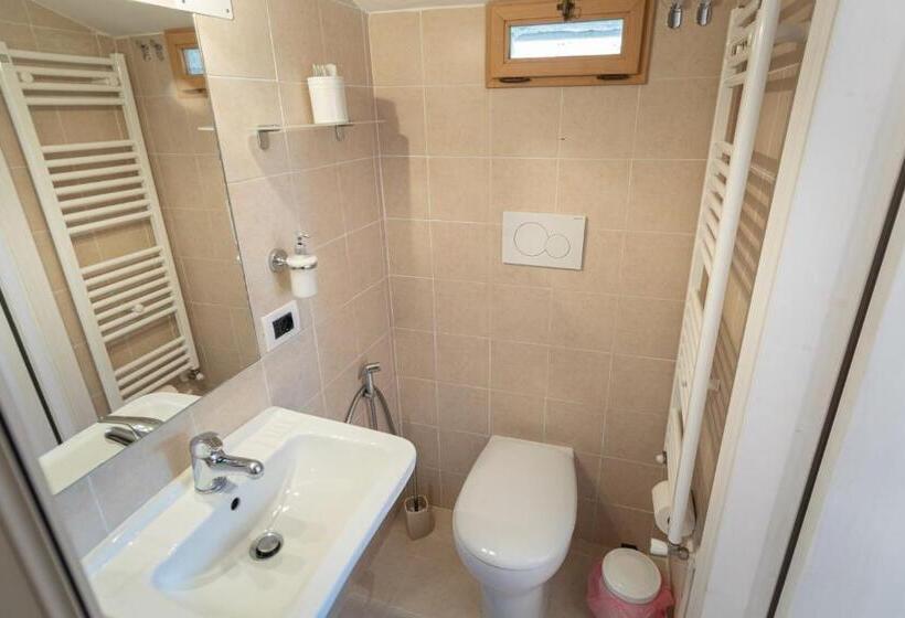 Habitació Deluxe, B&b Il Chiostro Assisi