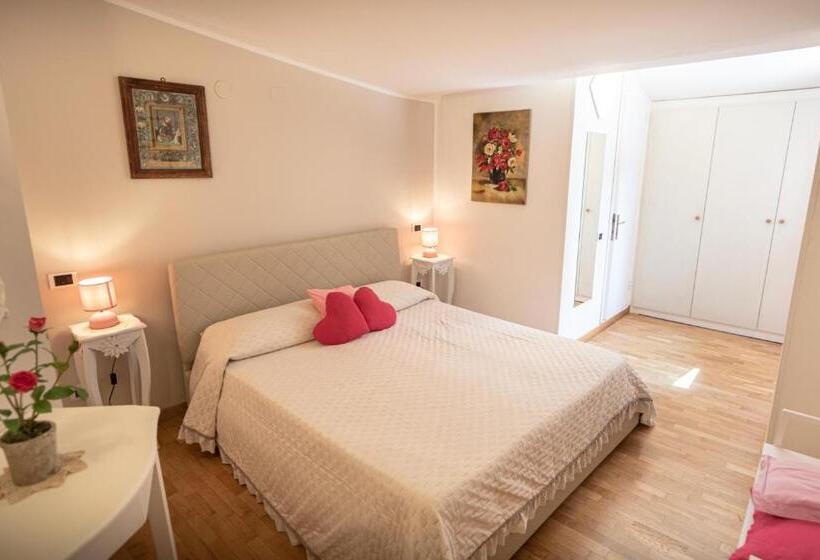 اتاق لوکس, B&b Il Chiostro Assisi
