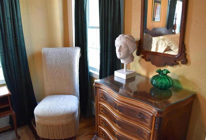 غرفة قياسية, Silsbee S By Daniels House