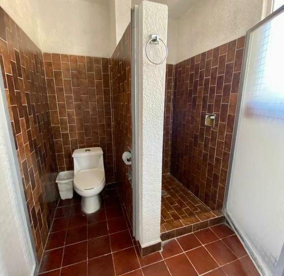 스위트, Suites Acapulco Yamba