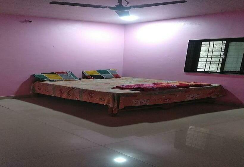 חדר סטנדרט, Yashoda Lodge Hingoli