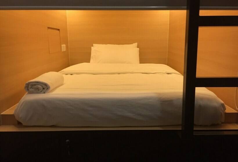 מיטה בחדר משותף, Star Anise Boutique Capsule