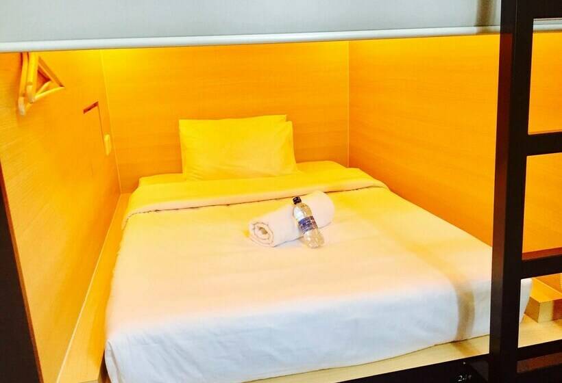 מיטה בחדר משותף, Star Anise Boutique Capsule