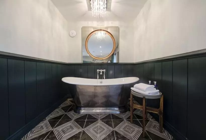 ガーデンビュースイート, Eagle Mill Luxury Rooms