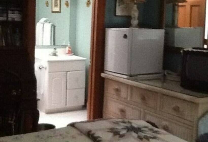 اتاق استاندارد, Eastgate Inn B&b