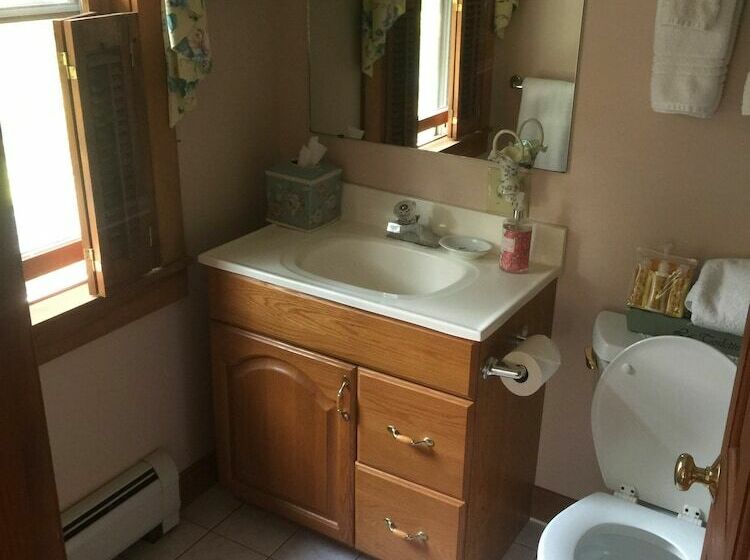 اتاق استاندارد, Eastgate Inn B&b