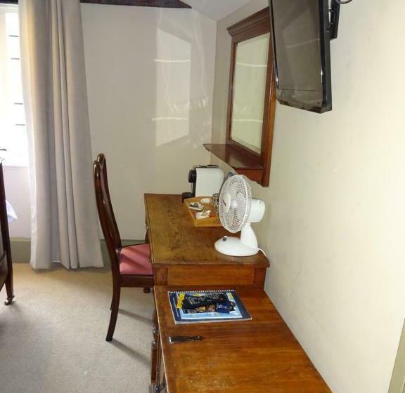 标准间, The Cross Keys