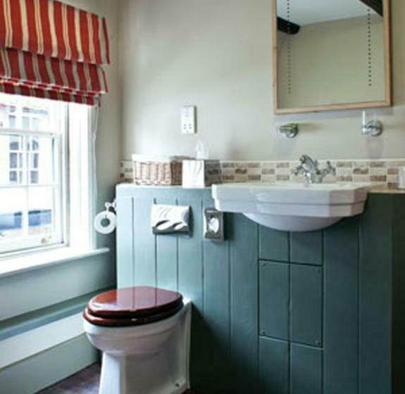 标准间, The Cross Keys