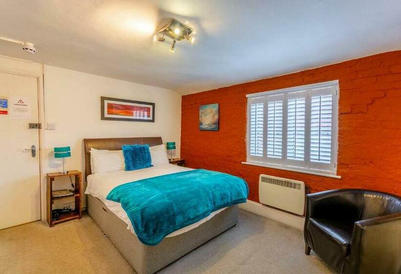 חדר סטנדרט, The Forest Lodge