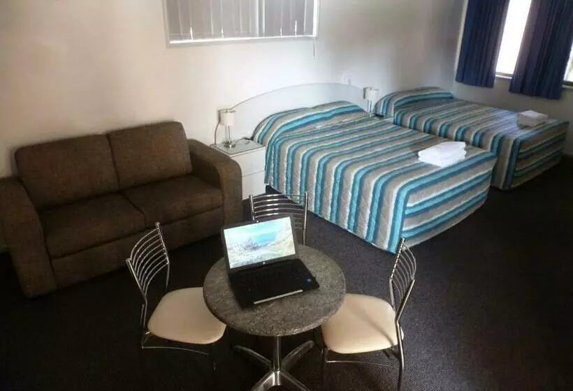 ファミリールーム, Aspley Carsel Motor Inn