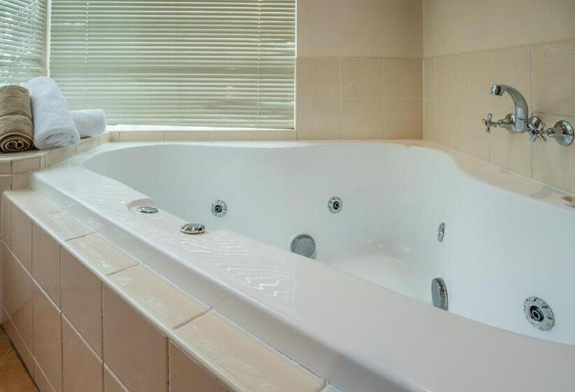 סוויטה אקזקיוטיב, Aspley Carsel Motor Inn