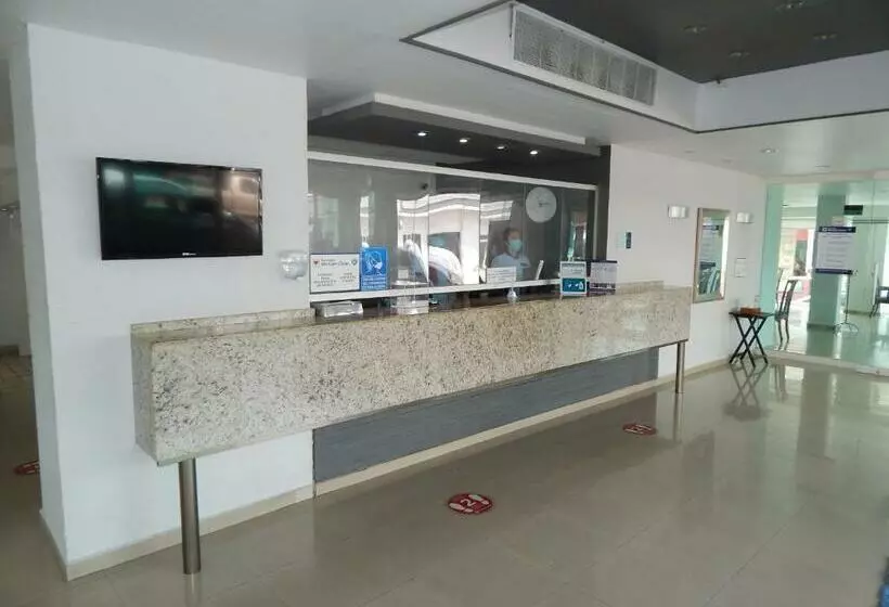 キングサイズベッドのスタンダードルーム, Best Western Minatitlan