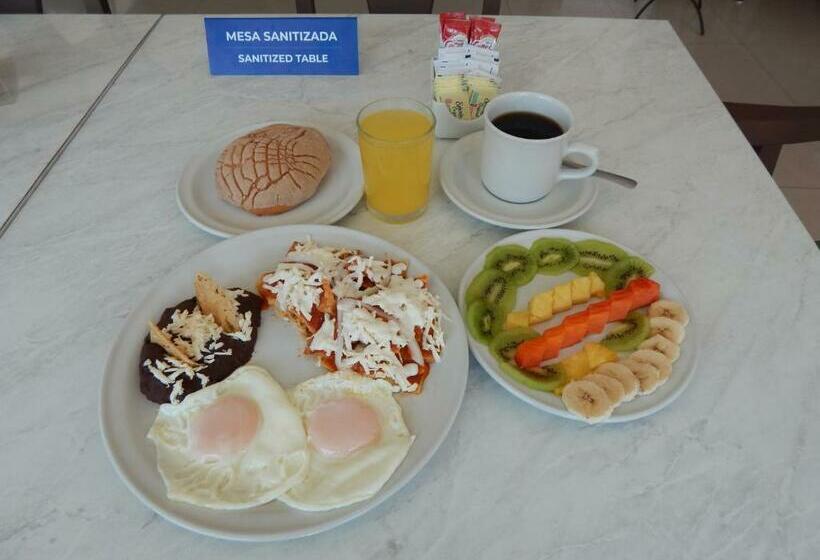 キングサイズベッドのスタンダードルーム, Best Western Minatitlan