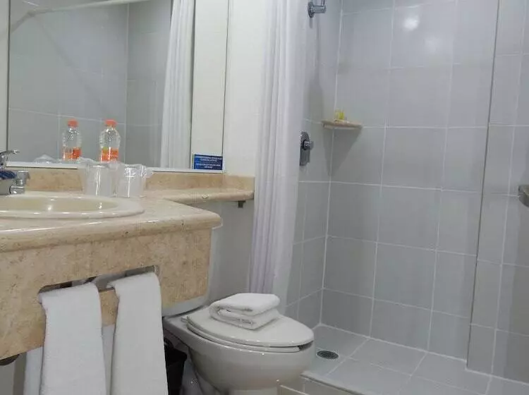 ２ダブルベッドのスタンダードルーム, Best Western Minatitlan