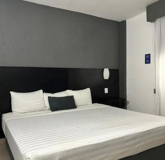身障者適用キングサイズベッドルーム, Best Western Minatitlan