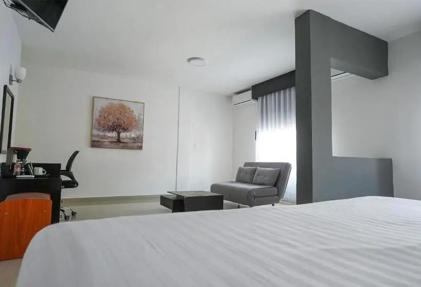 キングサイズベッドのジュニアスイート, Best Western Minatitlan