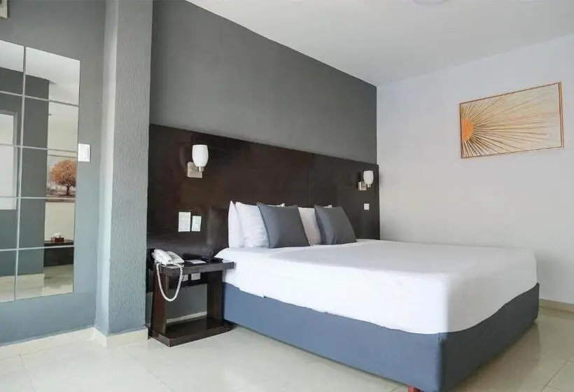 キングサイズベッドのジュニアスイート, Best Western Minatitlan