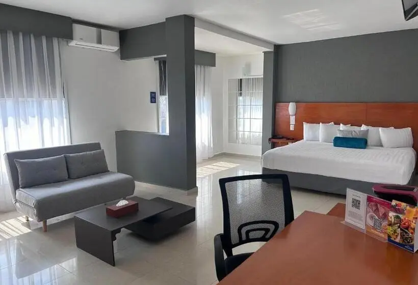 キングサイズベッドのジュニアスイート, Best Western Minatitlan