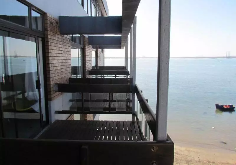 Deluxe-huone, Hoedjiesbaai